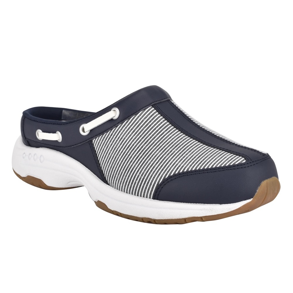 Adorable Travelport Clogs